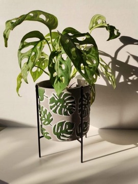 OSŁONKA DONICZKA 20 CM SZARA z ZIELONA MONSTERA
