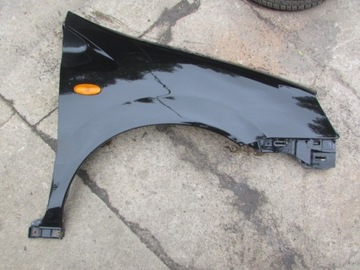 BLATNÍK PRAVÝ NISSAN ALMERA TINO