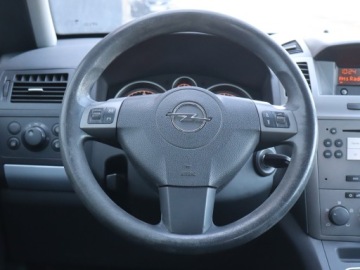 Opel Zafira B 1.9 CDTI ECOTEC 150KM 2006 Opel Zafira 1.9 CDTI, 7 miejsc, HAK, Klima, zdjęcie 15