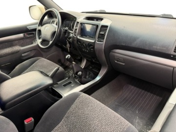 Toyota Land Cruiser IV 3.0 D-4D 163KM 2003 Toyota Land Cruiser, zdjęcie 13
