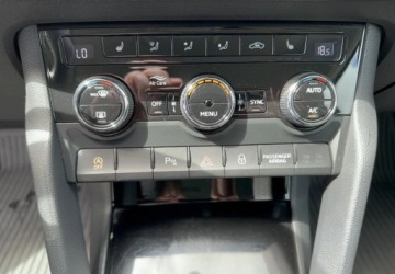 Skoda Karoq Crossover Facelifting 1.5 TSI ACT 150KM 2023 Skoda Karoq 1.5 TSI ACT 150 KM 7 DSG Style 1.5 Benzyna 150KM, zdjęcie 22