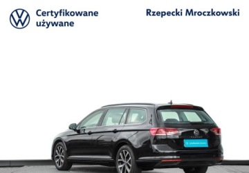 Volkswagen Passat B8 Variant Facelifting 2.0 TDI SCR 150KM 2023 Volkswagen Passat 2.0TDI 150KM DSG, Business, App Connect, Pakiet Zimowy,, zdjęcie 6