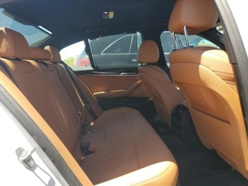BMW Seria 5 G30-G31 2021 BMW Seria 5 530E 2021 2.0l 2.0 Hybryda 288KM, zdjęcie 10