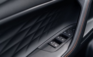 MG HS 2025 MG HS Exclusive Kamery 360 Nawigacja 1.5 Benzyna 172KM, zdjęcie 23