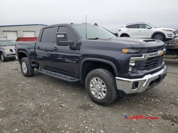 Chevrolet Silverado II 2024 Chevrolet Silverado 2024 6.6L AWD 6.6 Diesel 470KM, zdjęcie 3