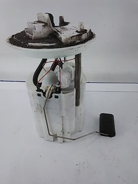 B832 OPEL CORSA D 1.2 PUMPIČKA PALIVA 13327783