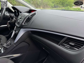 Opel Zafira C Tourer 1.4 Turbo ECOTEC 140KM 2012 Opel Zafira 7 osobowy -Tourer- Szwajcaria - Po przegladzie olejowym Gwara, zdjęcie 35