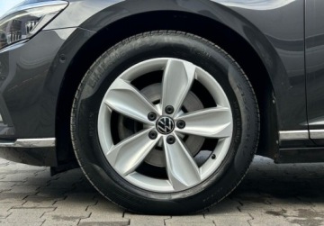 Volkswagen Passat B8 Variant Facelifting 2.0 TDI SCR 200KM 2022 Volkswagen Passat Elegance Pakiety, ACC, LED Matrix, ergoComfort z masaze, zdjęcie 38