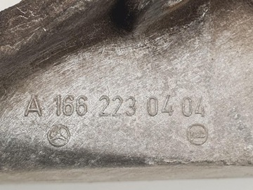 UCHYCENÍ OPĚRADLO MOTORU MERCEDES W168 A1682230404