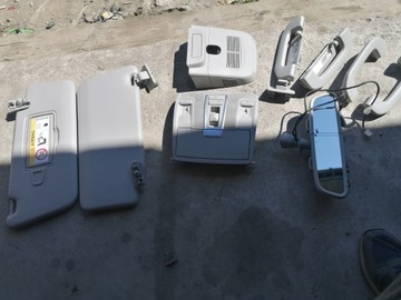 MERCEDES X166 GL DRŽÁTKO LAMPA POLSTROVÁNÍ ZRCÁTKO