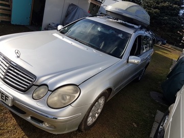 MERCEDES E TŘÍDA W211 MŘÍŽKA MASKA