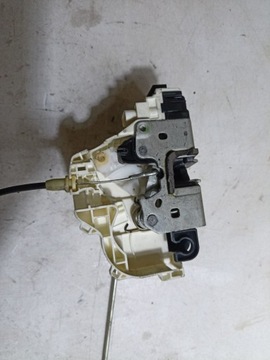 ZÁMEK DVEŘE PŘEDNÍ PRAVÁ STRANA DODGE GRAND CARAVAN 5 FACELIFT 2015