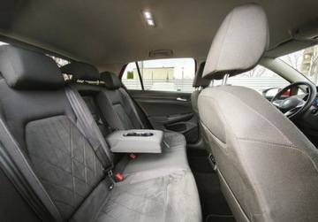 Volkswagen Golf VIII Hatchback 1.5 TSI EVO 130KM 2022 Volkswagen Golf Style, FV 23, ACC, Czujniki parkowania, Ambiente, Indukcja, zdjęcie 8