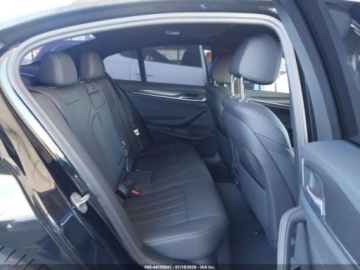 BMW Seria 5 G90-91 2023 BMW Seria 5 530i 2023 2.0 Benzyna 248KM, zdjęcie 12