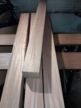 НОЖКА СТОЛА ИЗ КРАСНОГО ДЕРЕВА Acajou GRANIAK