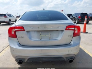 Volvo S60 III 2018 Volvo S60 2018 Volvo S60 T5 FWD Dynamic 2.0 Benzyna 240KM, zdjęcie 14