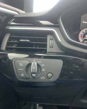 Audi A4 B9 Avant Facelifting 2.0 35 TFSI 150KM 2022 Audi A4 Avant S-line Lopatki Kamera Elektrycza klapa 2.0 Benzyna 150KM, zdjęcie 18