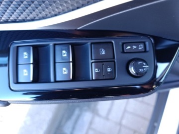 Toyota C-HR I Crossover 1.8 Hybrid 122KM 2019 Toyota C-HR 1.8 Hybrid Selection Toyota C-HR 1.8 H, zdjęcie 26