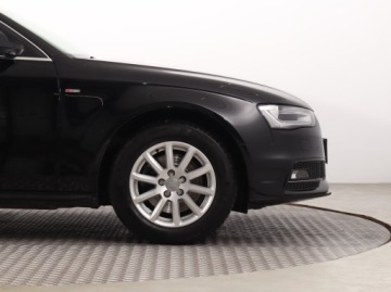 Audi A4 B8 Avant Facelifting 1.8 TFSI 120KM 2015 Audi A4 1.8 TFSI, Skóra, Navi, Xenon, Bi-Xenon, zdjęcie 14