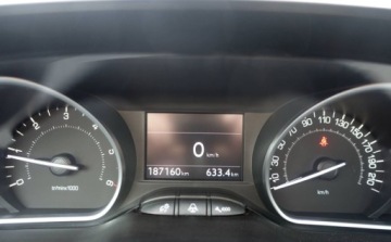 Peugeot 208 I Hatchback 3d 1.6 e-HDI 92KM 2013 Peugeot 208 1.6e-HDI 92KM Oryginalny lakier i szyby Panoramiczny dach Klim, zdjęcie 14