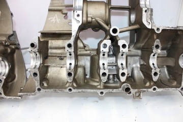 Картеры блока цилиндров двигателя Suzuki GSF 400 Bandit в сборе.