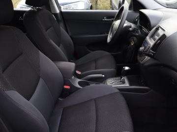 Hyundai i30 I 2011 Hyundai i30 1.6 CRDi, Automat, Klima, Klimatronic, zdjęcie 8