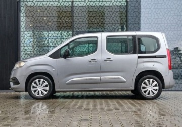 Toyota 2021 Toyota Proace City Verso Proace City Verso Business FV23 Salon PL 1 wl, zdjęcie 2