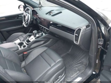 Porsche Cayenne III 2023 Porsche Cayenne Platinum Edition 2023 3.0l 3.0 Benzyna 335KM, zdjęcie 8