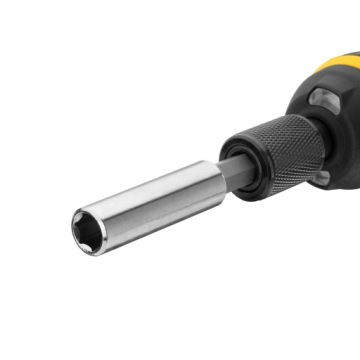 АККУМУЛЯТОРНАЯ ОТВЕРТКА STANLEY 1,5 Ач 4 В С НАСАДКАМИ FMHT66719-0