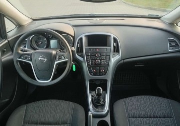 Opel Astra J Sports Tourer Facelifting 1.7 CDTI ECOTEC 130KM 2013 Opel Astra Zarejestrowany - ubezpieczony - 1,7 - 130 KM 1.7 Diesel 130KM, zdjęcie 20