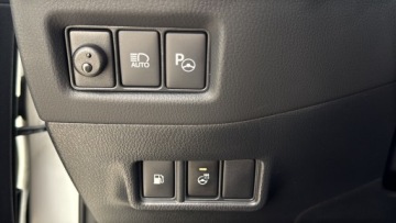 Toyota C-HR I Crossover Facelifting 1.8 Hybrid 122KM 2021 Toyota C-HR 1.8 Hybrid Executive 1.8 Hybrid Execut, zdjęcie 18