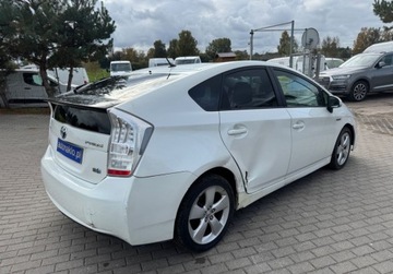 Toyota Prius III 2009 Toyota Prius 1.8 VVT-i Hybrid skorzana tapicerka navi kamera HUD 1.8, zdjęcie 2