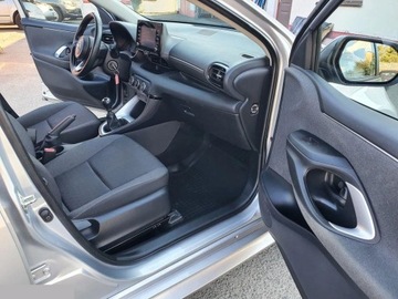 Toyota Yaris IV Hatchback 1.5 Dynamic Force 125KM 2022 Toyota Yaris 1.5 benzyna 125 KM 2022r wersja Comfort, zdjęcie 13