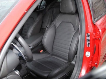 Alfa Romeo Giulia II Sedan Facelifting 2023 2.0 GME Turbo 280KM 2025 Od ręki - 2.0 (280KM) | Klimatyzacja automatyczna + Kamera cofania, zdjęcie 5