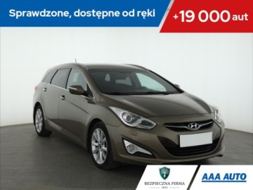 Hyundai i40 Kombi 1.7 CRDi HIGH 136KM 2015 Hyundai i40 1.7 CRDi, Automat, Xenon, Bi-Xenon