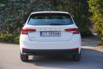 Skoda Fabia IV 1.0 MPI 80KM 2023 Skoda Fabia SalonPL, Kamera, Czuj. park., Klima, FrontLine Assist, Tempoma, zdjęcie 5