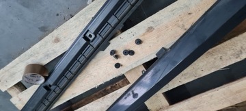 S3 8V SEDAN A3 НАКЛАДКА БОКОВАЯ РАМА ПРАВАЯ 8V5853860 8V5854536