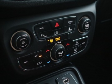 Jeep Compass II SUV 2.0 MJD 170KM 2019 Jeep Compass 2.0 MultiJet, Salon Polska, zdjęcie 15