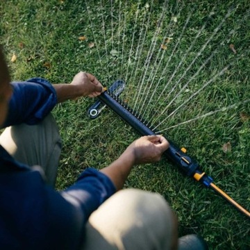 FISKARS XSERIES Качающийся садовый разбрызгиватель для полива продолговатой формы L 340м2