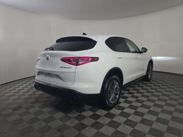 Alfa Romeo Stelvio SUV Facelifting 2023 2.0 GME Turbo 280KM 2024 Alfa Romeo Stelvio Sprint 2024 2.0l 2.0 Benzyna 280KM, zdjęcie 3