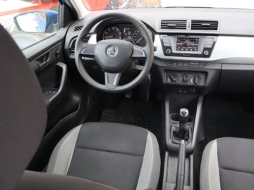 Skoda Fabia III Kombi 1.2 TSI 90KM 2015 Skoda Fabia 1.2 TSI, Salon Polska, Serwis ASO, zdjęcie 6
