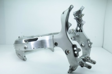 SUZUKI GSX-R 1300 HAYABUSA 99-07 РАМА + ДОКУМЕНТЫ