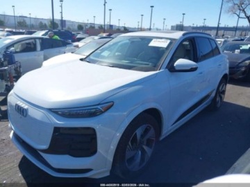Audi Q6 2025 Audi Q6 e-tron Premium Plus Quattro 2025 Elektryczny 402KM, zdjęcie 2
