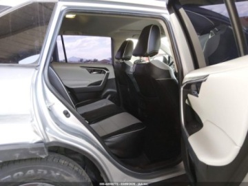 Toyota RAV4 V 2023 Toyota RAV4 XLE 2023 2.5 Benzyna 203KM, zdjęcie 13