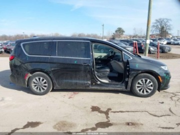 Chrysler Pacifica II 2021 Chrysler Pacifica Hybrid Touring L 2021 3.6 Hybryda 287KM, zdjęcie 6