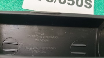 KIA VENGA FACELIFT 2015R+ LIŠTA NÁRAZNÍKU STŘEDNÍ  PŘEDNÍ K78/050S