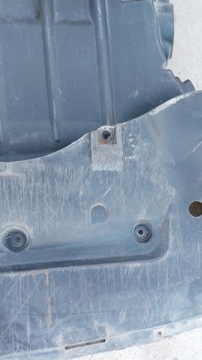 Нижняя крышка двигателя в сборе (повреждена) Chrysler