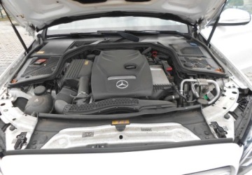 Mercedes Klasa C W205 Limuzyna 180 156KM 2014 Mercedes-Benz Klasa C Mercedes-Benz Klasa C W205 1.6 benzyna 157 KM I WLAS, zdjęcie 12