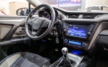 Toyota Avensis III Wagon Facelifting 2015 2.0 D-4D 143KM 2016 Toyota Avensis 2.0 D-4D Premium 2.0 Diesel 143KM, zdjęcie 7