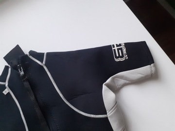 Гидрокостюм для плавания, размер 8.